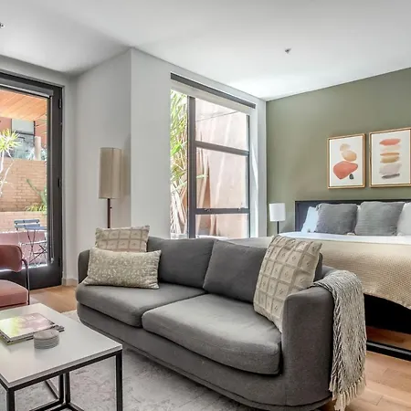 Hollywood Studio W Concierge Pool Nr Shops Lax-1089